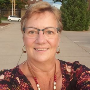 Meet your Posher, Paula